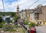 قرية المشاة في منتجع Mont-Tremblant من الأعلى
