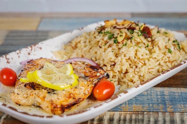 صورة من Sittay's Mediterranean Kitchen، ٢ من ٨