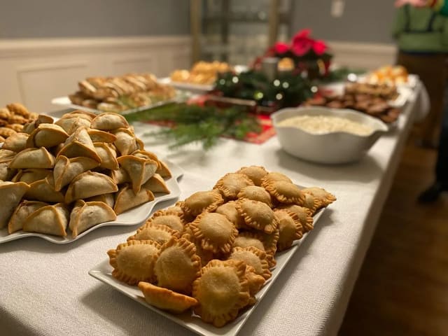 صورة من Minis & More Catering، ٢ من ٦