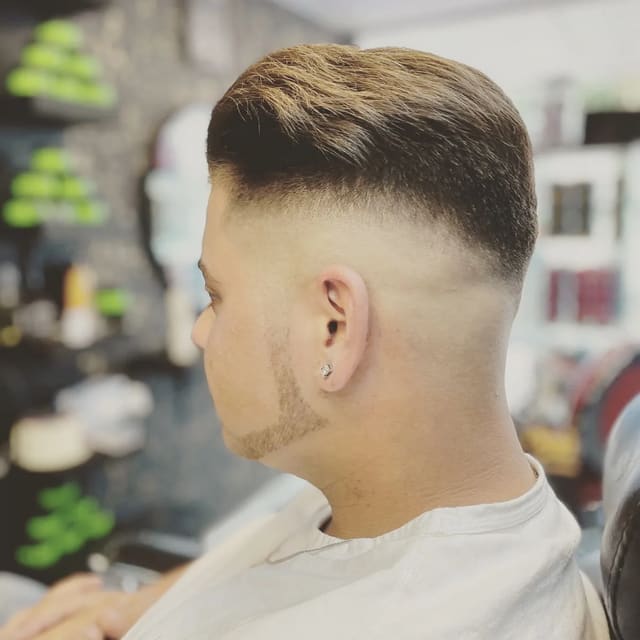 صورة من Charisma Hair Style، ٤ من ٥