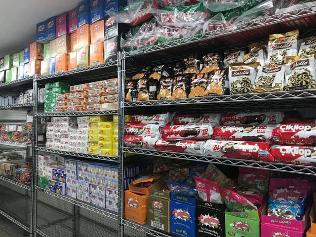 صورة من سوق دمشق للأغذية، ٤ من ٨