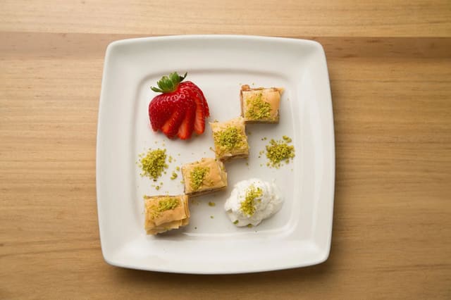 صورة من Rosine's Mediterranean Restaurant، ٥ من ٧