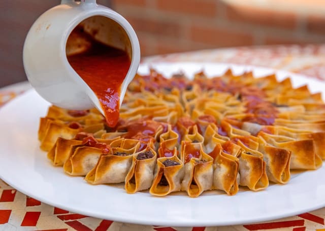 صورة من Zephyr Mediterranean Grill & Cafe، ٢ من ٢