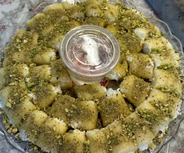 صورة من Pâtisserie Kol Chkor، ٢ من ٣
