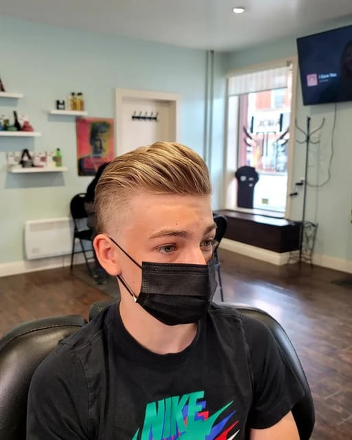 صورة من TIP TOP Barbershop، ٢ من ٢