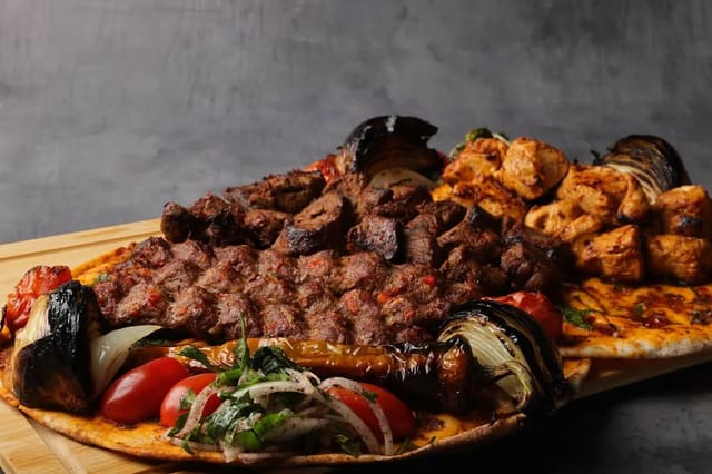 صورة من كوربان ريستو لاونج، ٤ من ٨