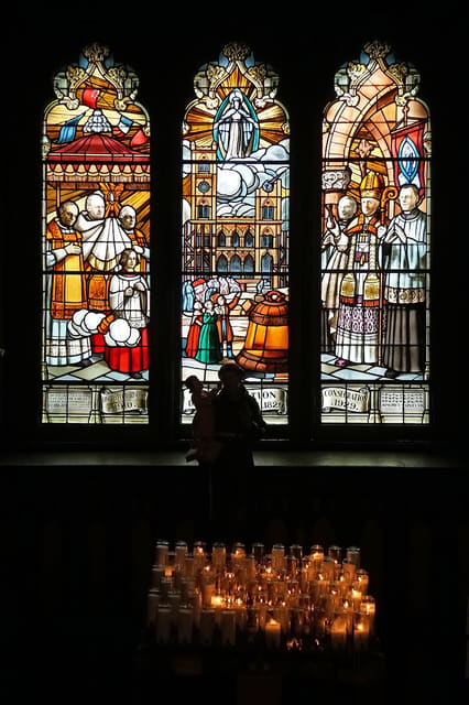 صورة من Basilique Notre-Dame: عمارة وزخارف تاريخية، ٧ من ١٥