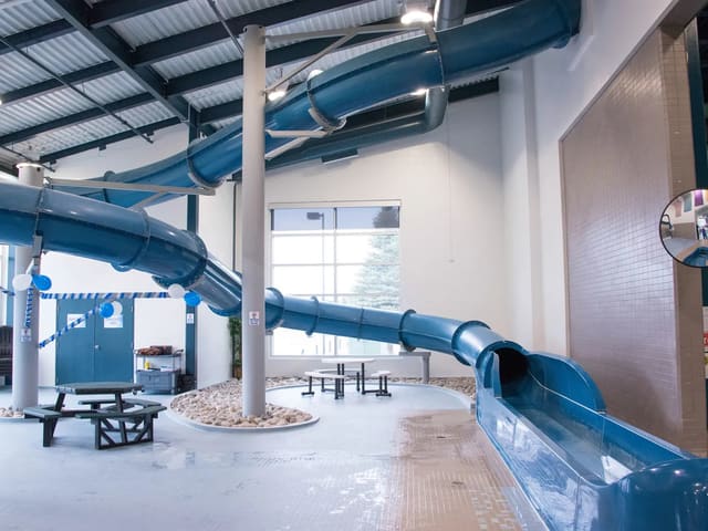 صورة من Strathmore Aquatic Centre: مسبح وزحليقة للأطفال، ٤ من ١٠