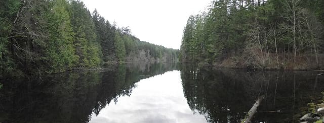 صورة من Mount Work — Durrance Lake: بحيرة وممرات جبلية، ٣ من ٣