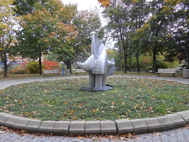 صورة من Jardins des Floralies: زهور وفن ونزهة، ٥ من ٢٥