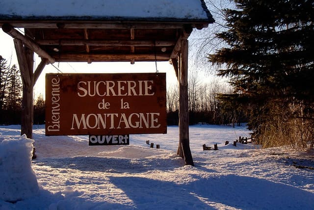 صورة من Sucrerie de la Montagne: كوخ سكر تقليدي على جبل Rigaud، ٢ من ١٨