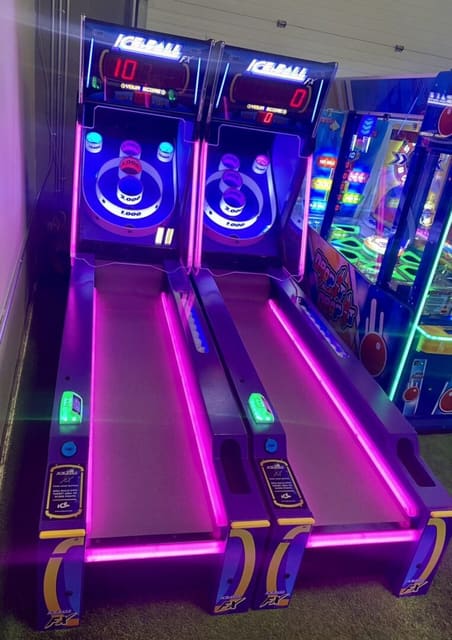 صورة من Big Fun Inflatable Park: ألعاب نفخ ومسارات تحدٍّ، ٥ من ٢٥