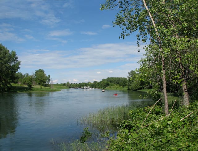 صورة من جزر Boucherville: دراجات وكاياك على نهر Saint-Laurent، ٣ من ١٥