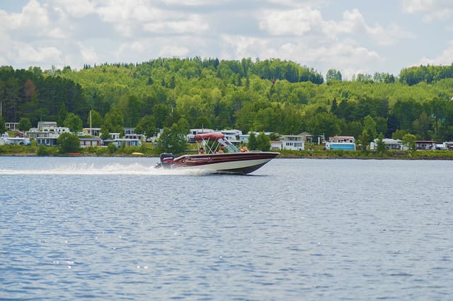صورة من Lac Taureau: مسار Baie-du-Milieu وإطلالات البحيرة، ٨ من ١٨