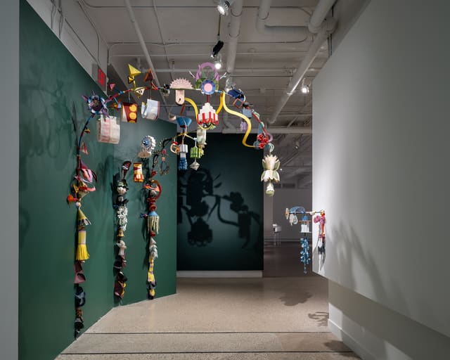 صورة من Koffler Gallery: آلات ورقية تتحرك وتصدر أصواتاً، ٤ من ٤