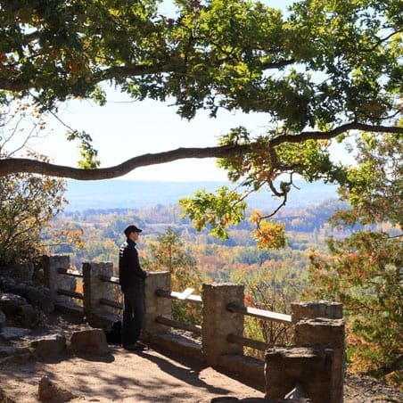 صورة من Rattlesnake Point: إطلالات الجرف وأشجار الأرز القديمة، ٣ من ٦