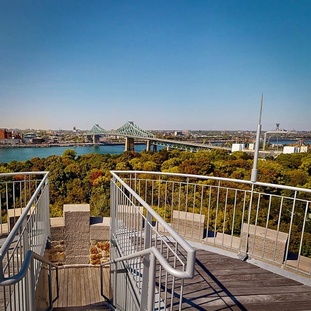صورة من Parc Jean-Drapeau: مسارات Mont Boullé وبرج Lévis على جزيرة Sainte-Hélène، ٤ من ١٩