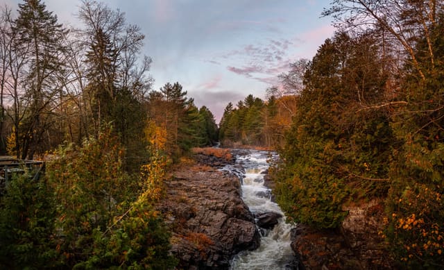 صورة من Chutes-Dorwin وMonte-à-Peine: شلالات Lanaudière في كل الفصول، ٧ من ٣٢