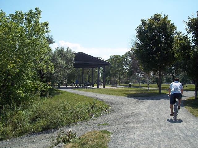صورة من Promenade-Bellerive: ممشى على نهر سان لوران، ٧ من ١٨