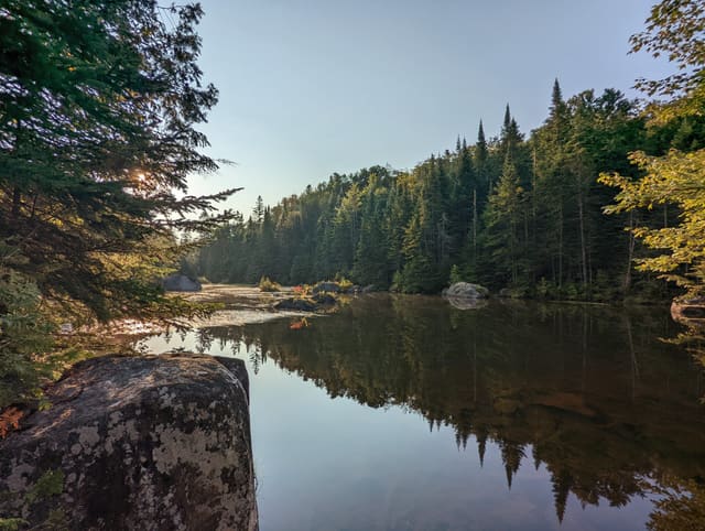 صورة من Parc régional Val-David–Val-Morin: مشي وإطلالات جبلية، ٨ من ١٥
