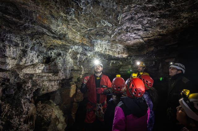 صورة من Caverne de Saint-Léonard: جولة مرشدة في كهف تحت Parc Pie-XII، ٢ من ٨