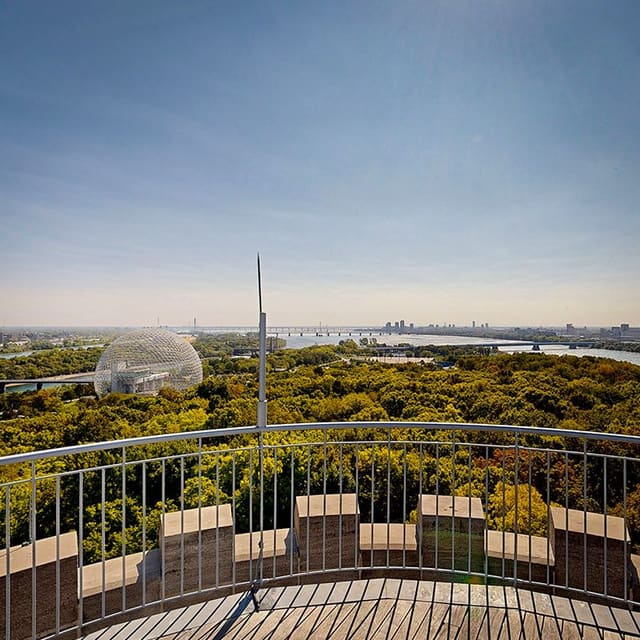 صورة من Parc Jean-Drapeau: مسارات Mont Boullé وبرج Lévis على جزيرة Sainte-Hélène، ٣ من ١٩