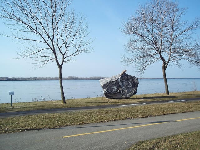 صورة من Parc René-Lévesque: منحوتات وإطلالات على الماء، ٦ من ٢٥