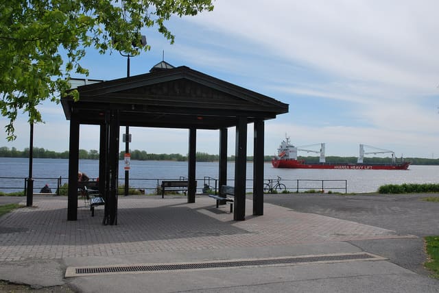 صورة من Promenade-Bellerive: ممشى على نهر سان لوران، ١ من ١٨