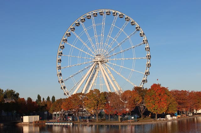 صورة من La Grande Roue: إطلالة مرتفعة على الميناء القديم، ٢ من ١٥