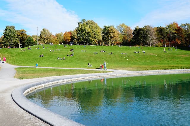 صورة من Lac aux Castors: نزهة حول البحيرة، ٨ من ٢٣