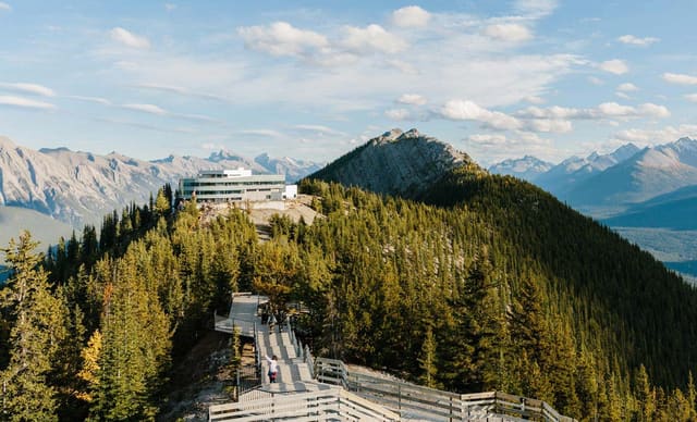 صورة من Banff Gondola: صعود إلى Sulphur Mountain، ٤ من ١٥