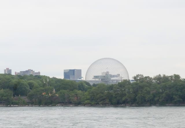 صورة من Biosphère: متحف البيئة داخل قبة Expo 67، ٦ من ١٧
