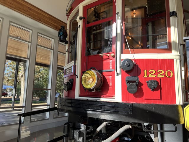 صورة من Steveston Tram: عربة ترام 1220 وتاريخ التنقل، ١ من ١