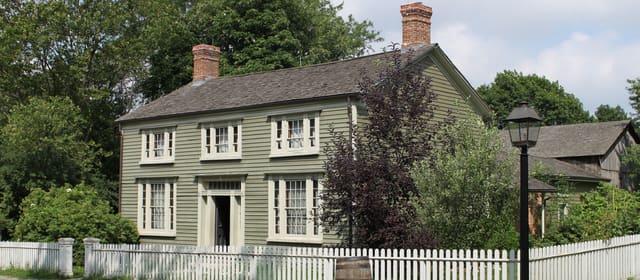 صورة من The Village at Black Creek: يوم بين بيوت القرن التاسع عشر، ١ من ٣