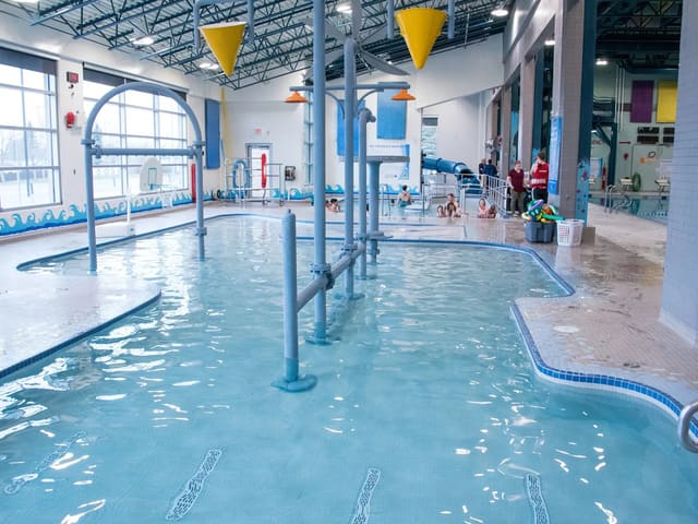 صورة من Strathmore Aquatic Centre: مسبح وزحليقة للأطفال، ٢ من ١٠