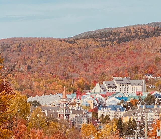 صورة من Mont-Tremblant: قرية المشاة والتلفريك إلى القمة، ٥ من ٢٢