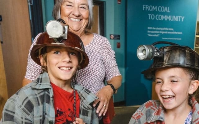 صورة من Canmore Museum: حكايات الوادي والتعدين، ٢ من ٤