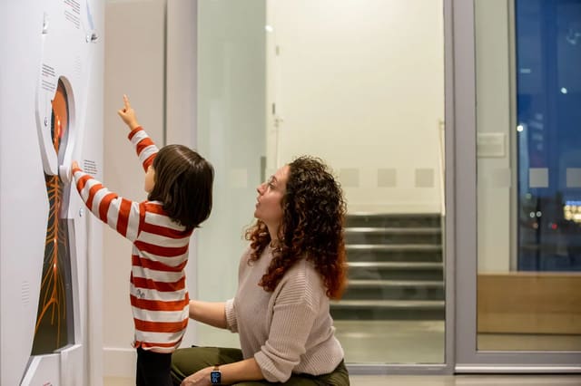 صورة من Musée de la santé Armand-Frappier: معرض ومختبر علوم للعائلة، ٨ من ١٦