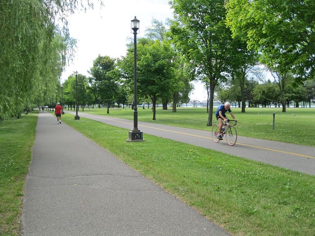صورة من Parc René-Lévesque: منحوتات وإطلالات على الماء، ٣ من ٢٥