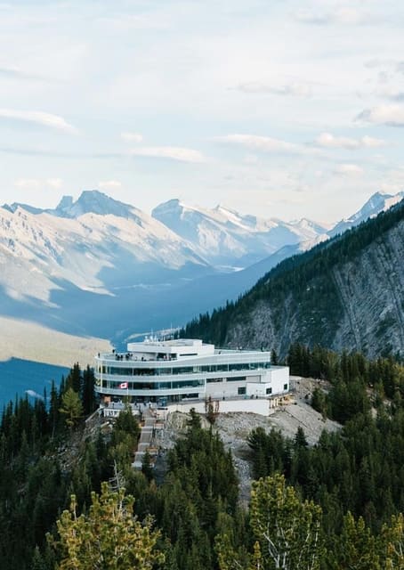 صورة من Banff Gondola: صعود إلى Sulphur Mountain، ٢ من ١٥