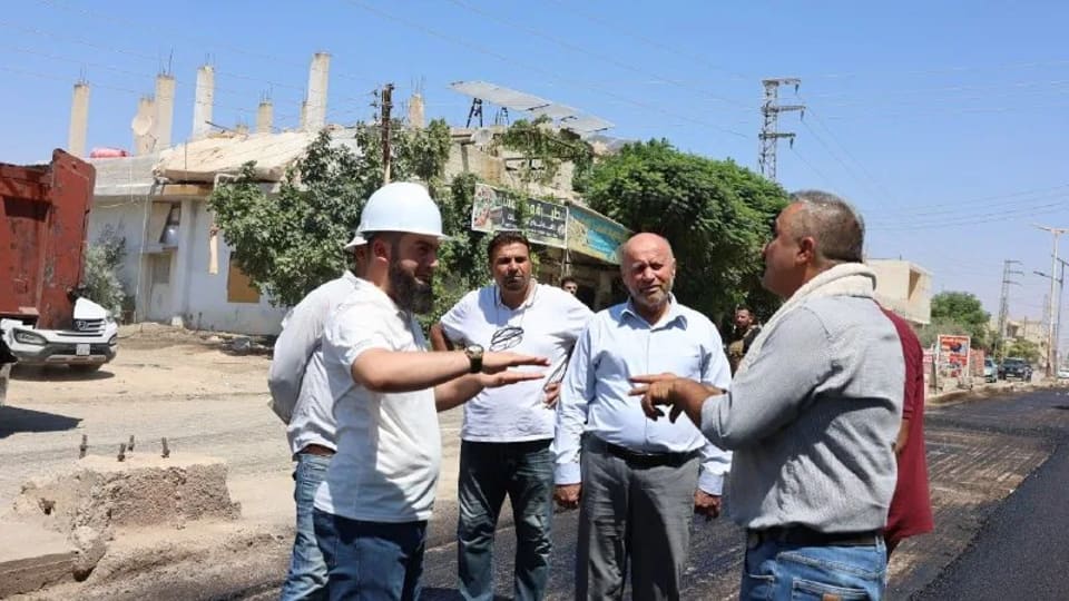فرش 1600 متر من الإسفلت في مدينة مورك