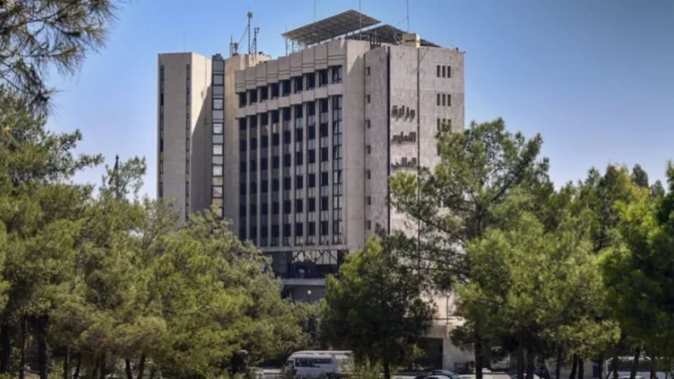 التعليم العالي يمنح المستنفدين في الجامعات الخاصة عاما دراسيا استثنائيا