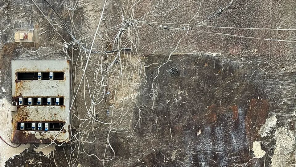 الكهرباء تعود إلى أجزاء من حي السكري في حلب