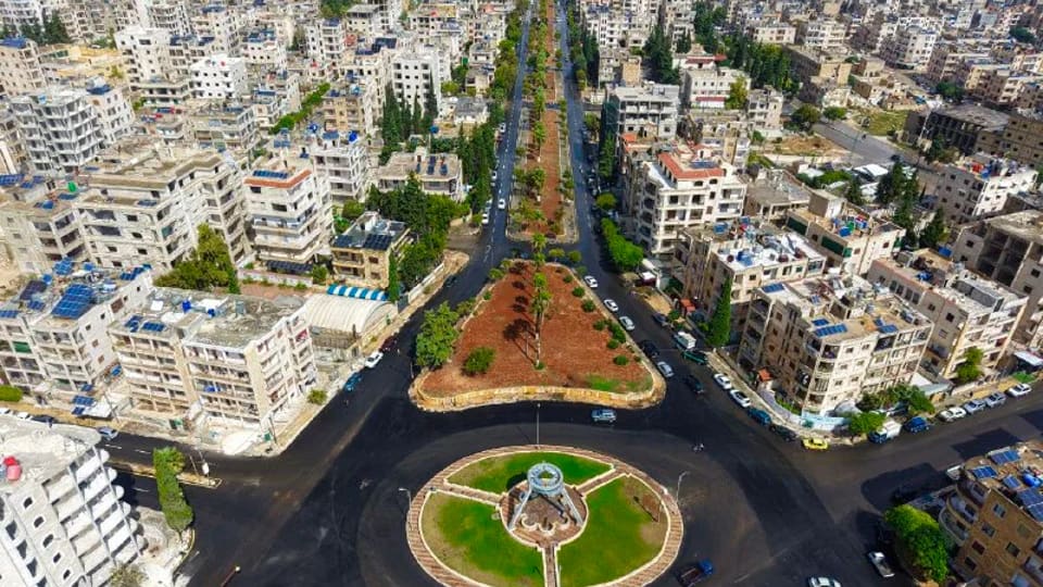 أمطار أيلول تروي أرض إدلب مبشرة بقدوم الخريف