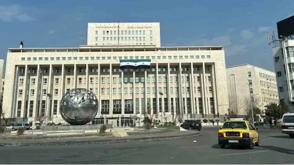 خبير مصرفي: رؤوس أموال المصارف الجديدة لا تعني التعافي ما لم تقترن بإصلاح نقدي شامل