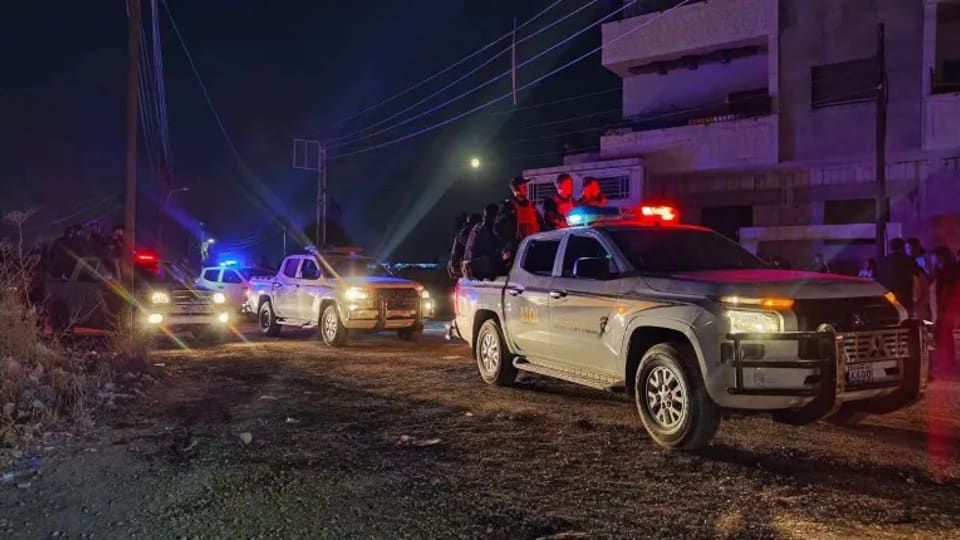 عضو لجنة أعيان جديدة عرطوز يكشف لتلفزيون سوريا أسباب وتفاصيل التوترات في البلدة