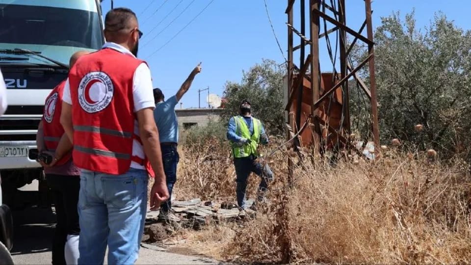 ورشات الكهرباء في السويداء تفحص الخط الرئيسي المتعطل وتمد الشبكة لمنطقة المزرعة